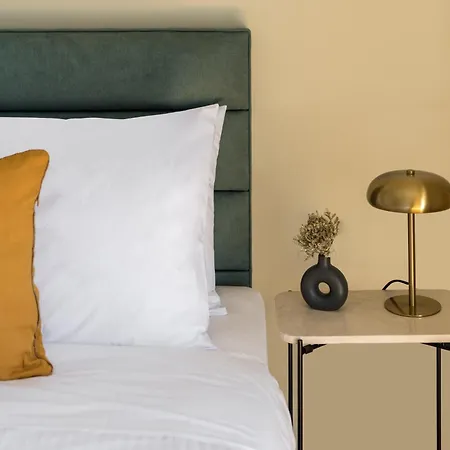 Beaming 2br In Paleo Faliro By Upstreet