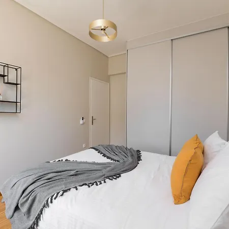 Apartment Beaming 2br In Paleo Faliro By Upstreet