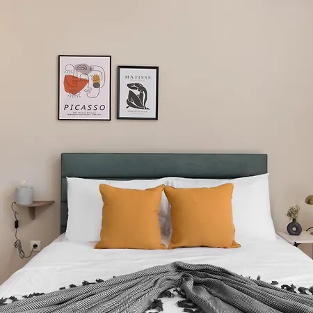 Beaming 2br In Paleo Faliro By Upstreet *