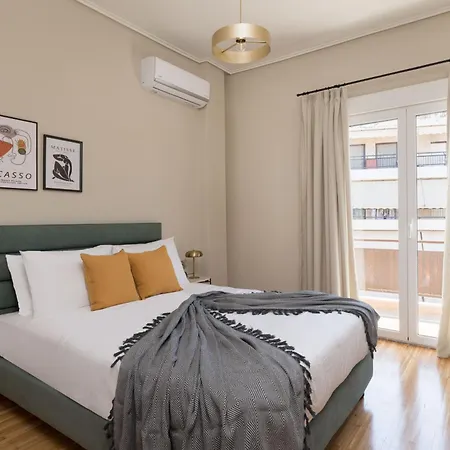 Beaming 2br In Paleo Faliro By Upstreet